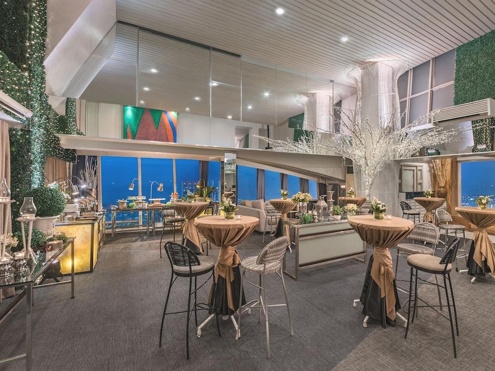 Vivere Hotel And Resorts Muntinlupa City Экстерьер фото