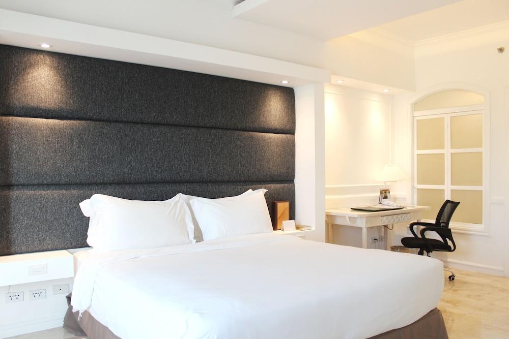 Vivere Hotel And Resorts Muntinlupa City Экстерьер фото