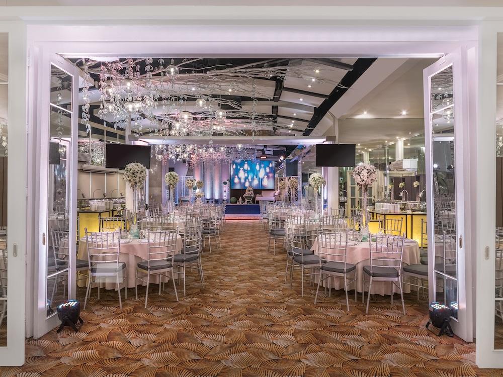 Vivere Hotel And Resorts Muntinlupa City Экстерьер фото