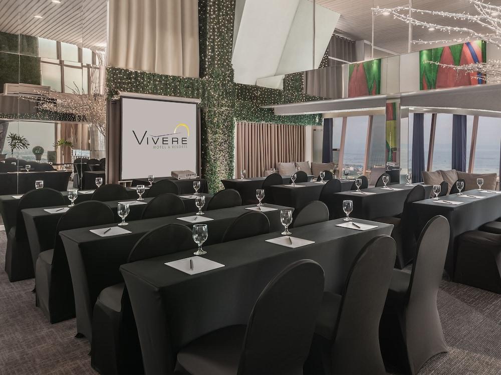Vivere Hotel And Resorts Muntinlupa City Экстерьер фото