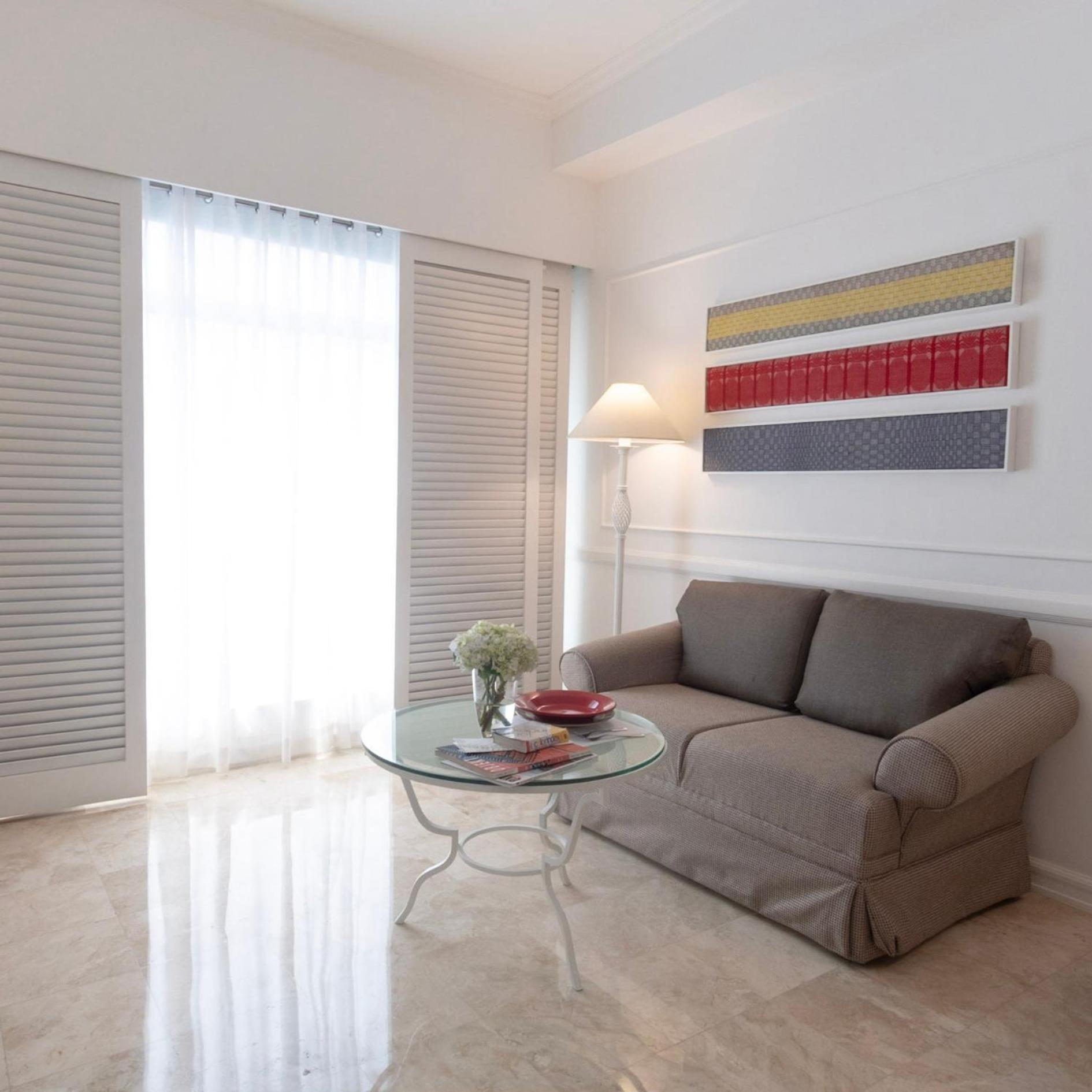 Vivere Hotel And Resorts Muntinlupa City Экстерьер фото