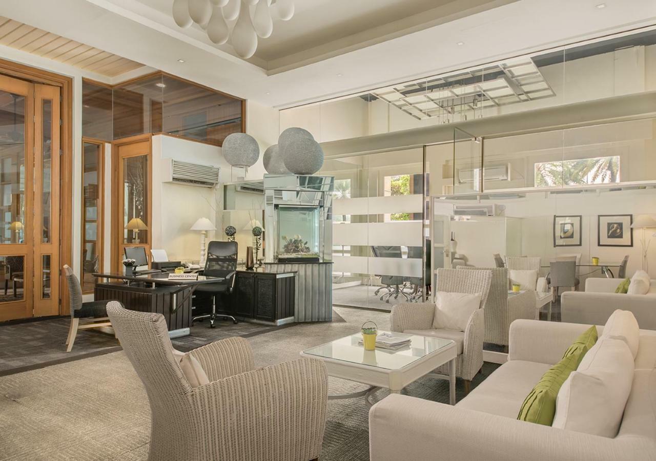 Vivere Hotel And Resorts Muntinlupa City Экстерьер фото