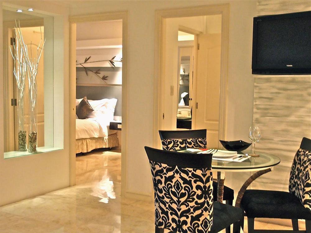 Vivere Hotel And Resorts Muntinlupa City Экстерьер фото